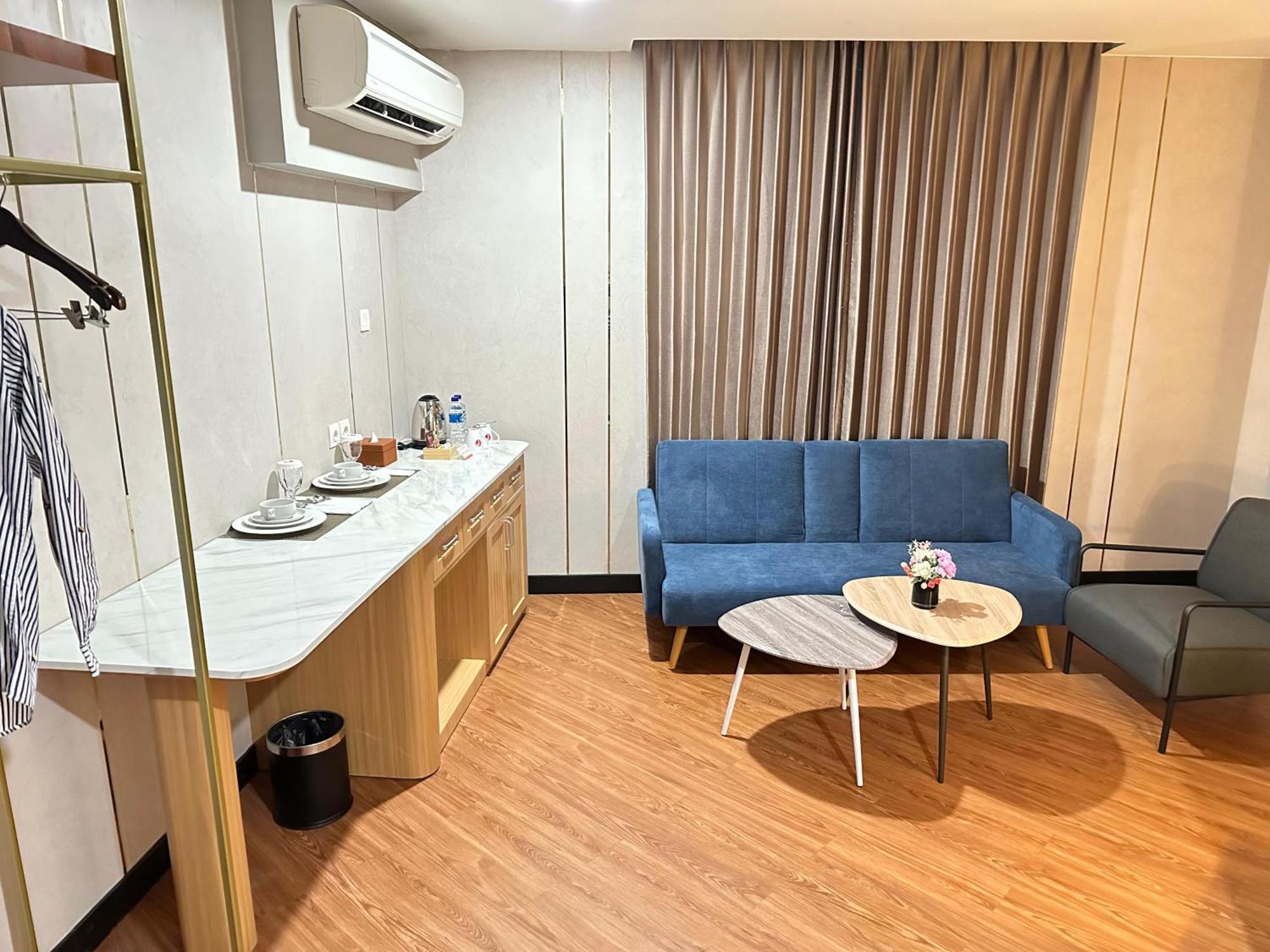 D'Primahotel Jemursari Surabaya Eksteriør billede